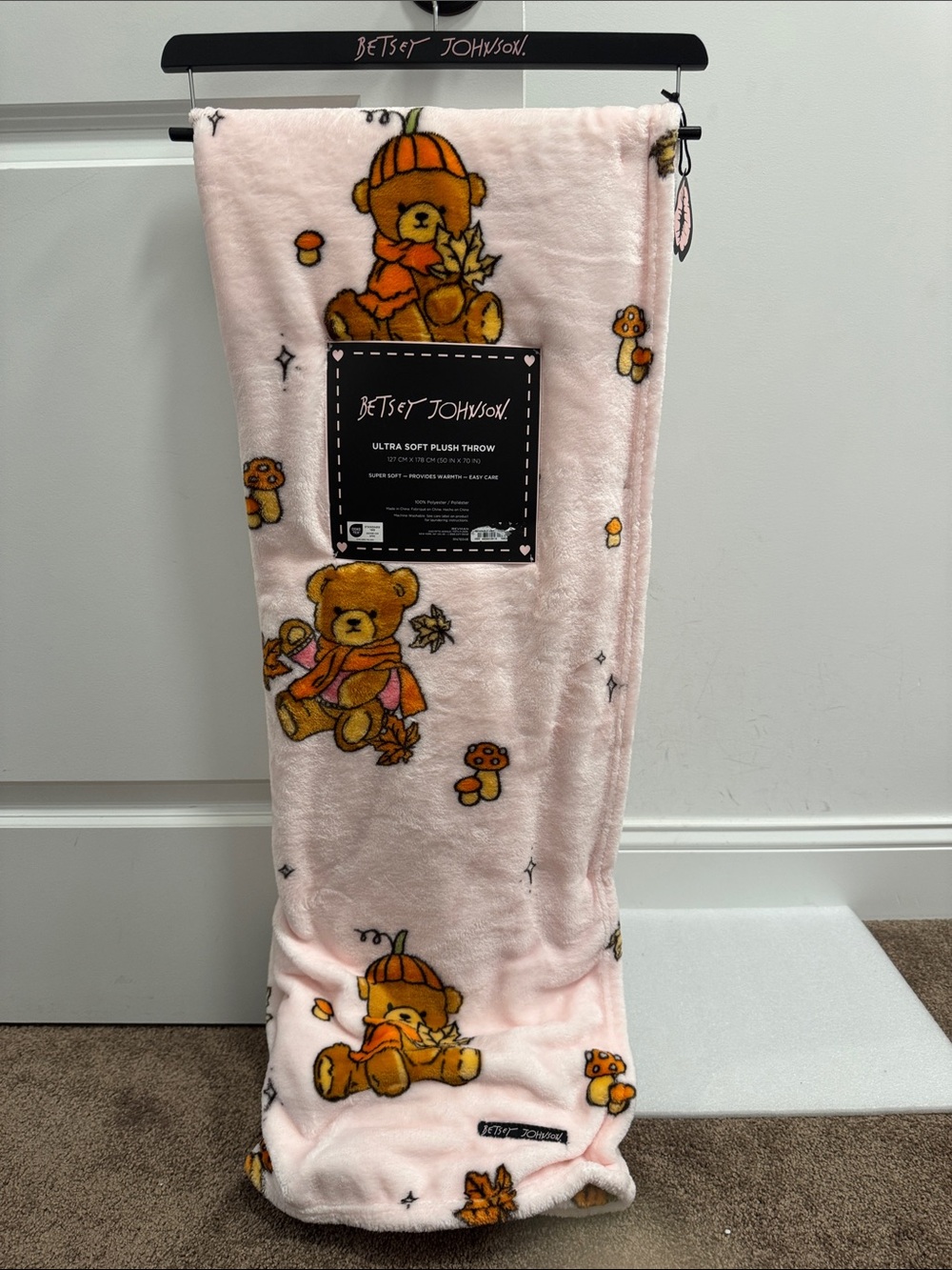 Betsey Johnson Pink Pumpkin Bear Plush Throw Blanket 50” x 70” NWT